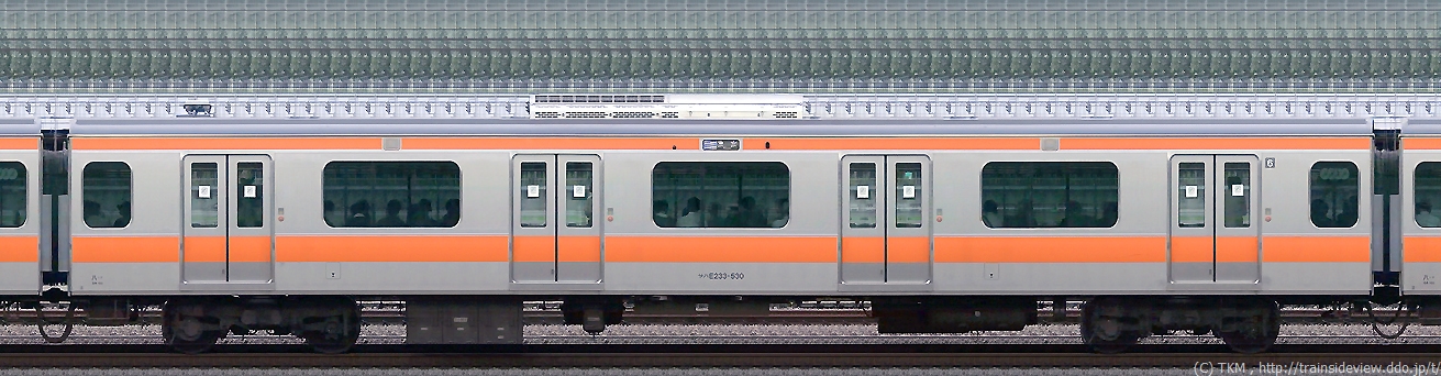 サハE233形500番台（A）の側面写真